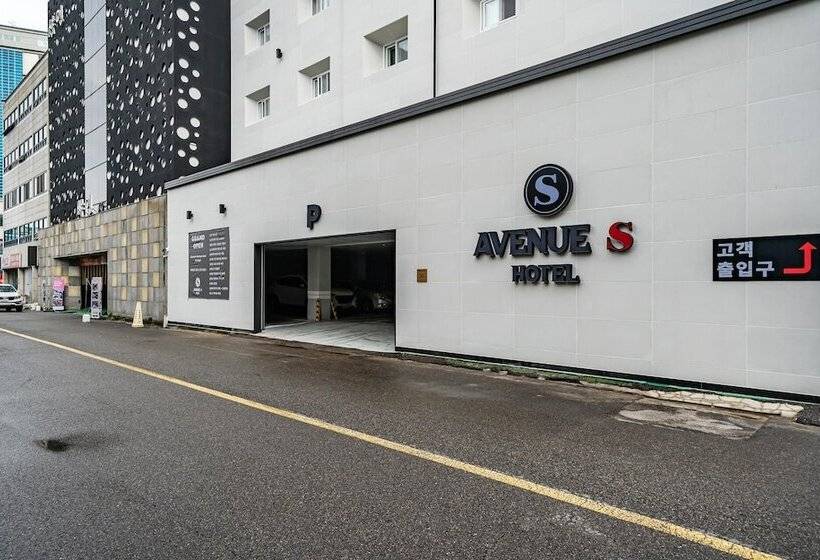 Motel Wolgot Avenue S