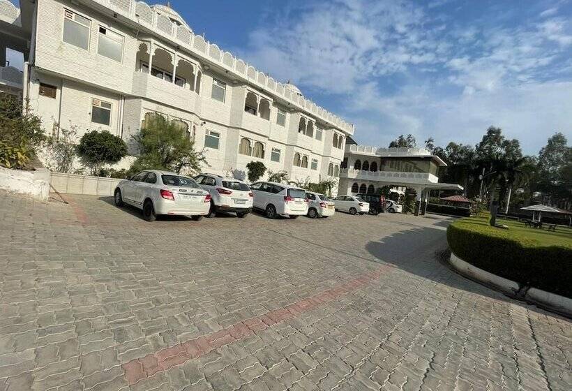 Resort Gold Nest Rubystone Heritage