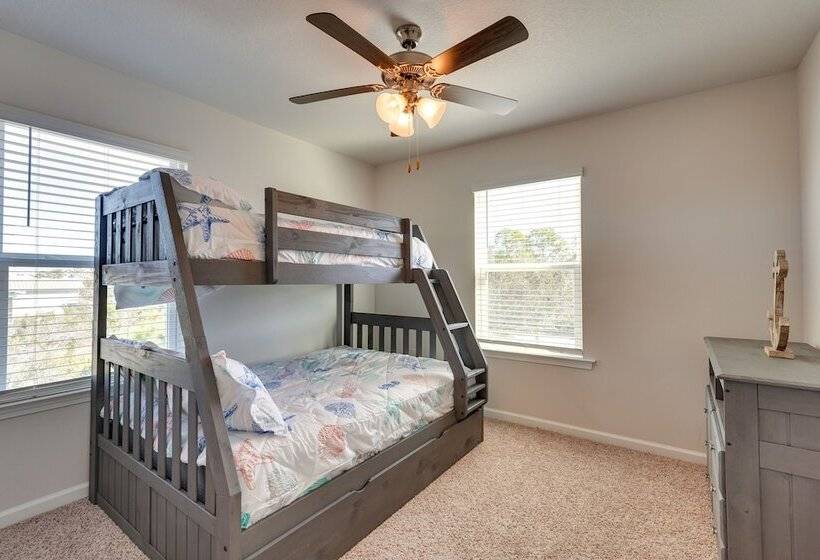 Beachy Port St Joe Home: On Site Boardwalk Access!