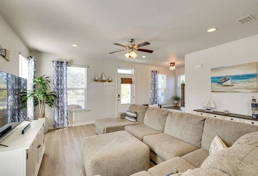 Beachy Port St Joe Home: On Site Boardwalk Access!