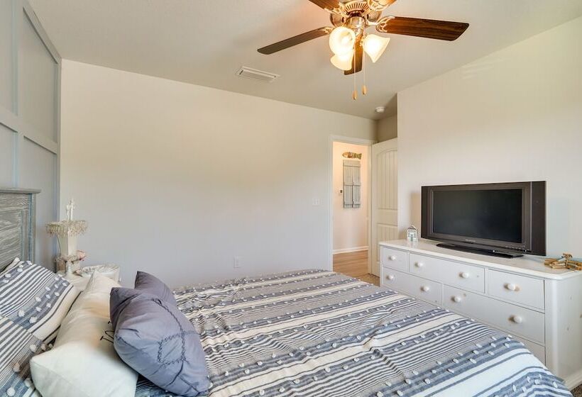 Beachy Port St Joe Home: On Site Boardwalk Access!