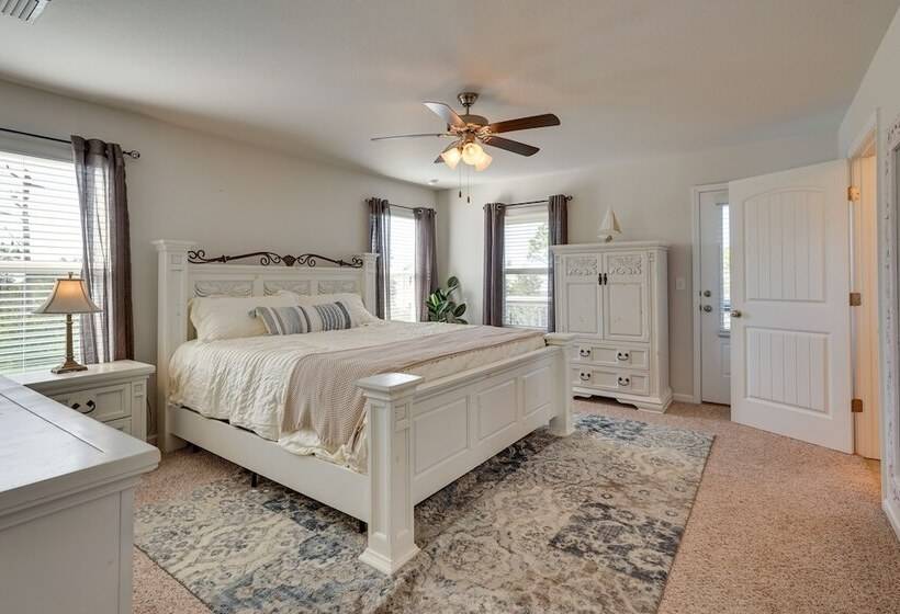 Beachy Port St Joe Home: On Site Boardwalk Access!