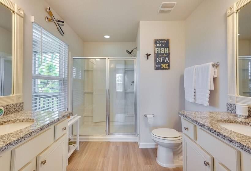 Beachy Port St Joe Home: On Site Boardwalk Access!