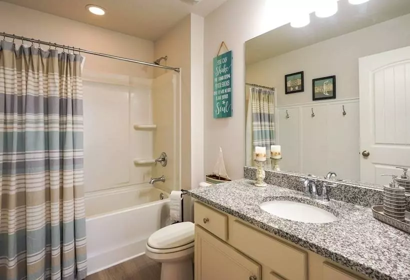 Beachy Port St Joe Home: On Site Boardwalk Access!