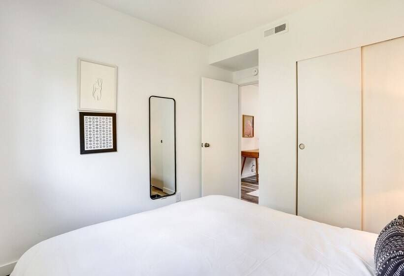 Beautiful Kenmore Retreat Near Marina & Beach!