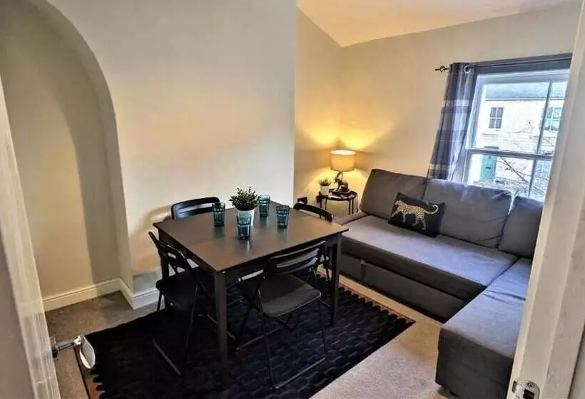 Aamiaismajoitus (B&B) Converted Railway Cottage