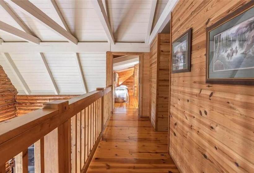 Bed and Breakfast Dragonfly Meadows Guesthouse