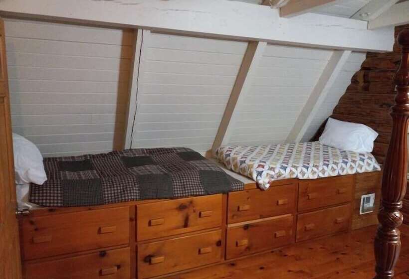 Bed and Breakfast Dragonfly Meadows Guesthouse