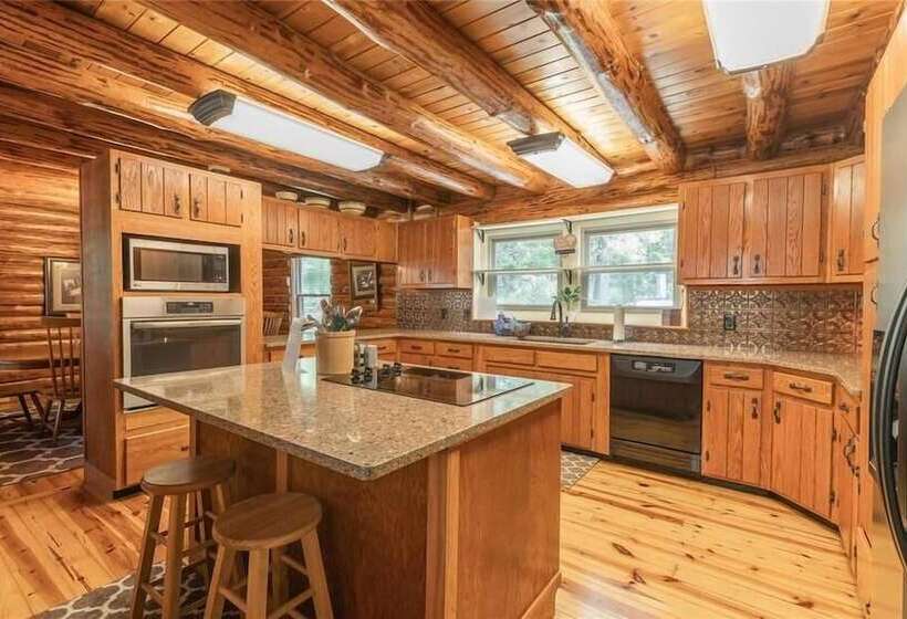 Bed and Breakfast Dragonfly Meadows Guesthouse