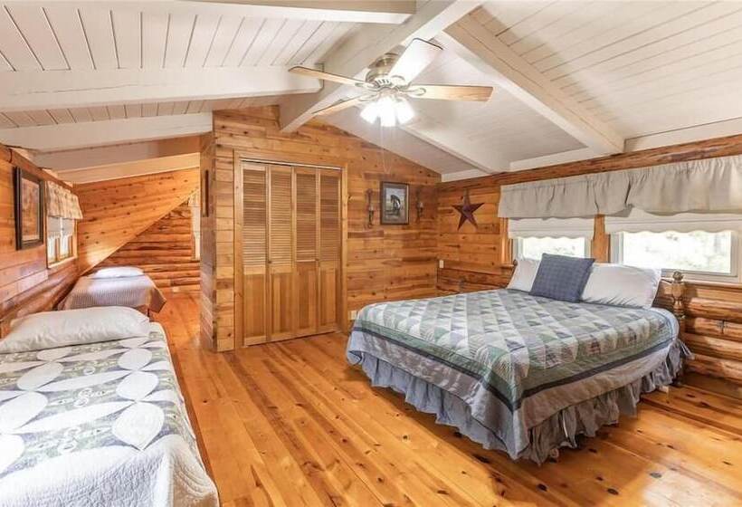 Bed and Breakfast Dragonfly Meadows Guesthouse