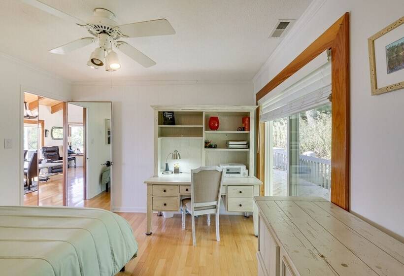 Blowing Rock Home W/ Hot Tub & Mountain View Deck!