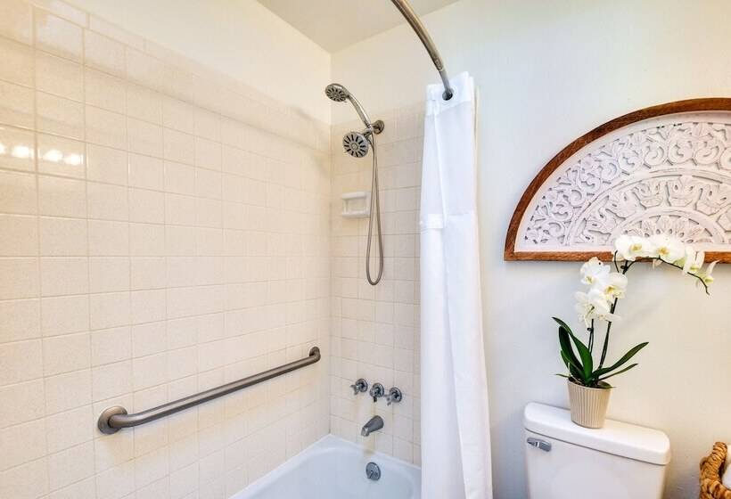 New Smyrna Beach Vacation Rental W/ Patio & Grill!