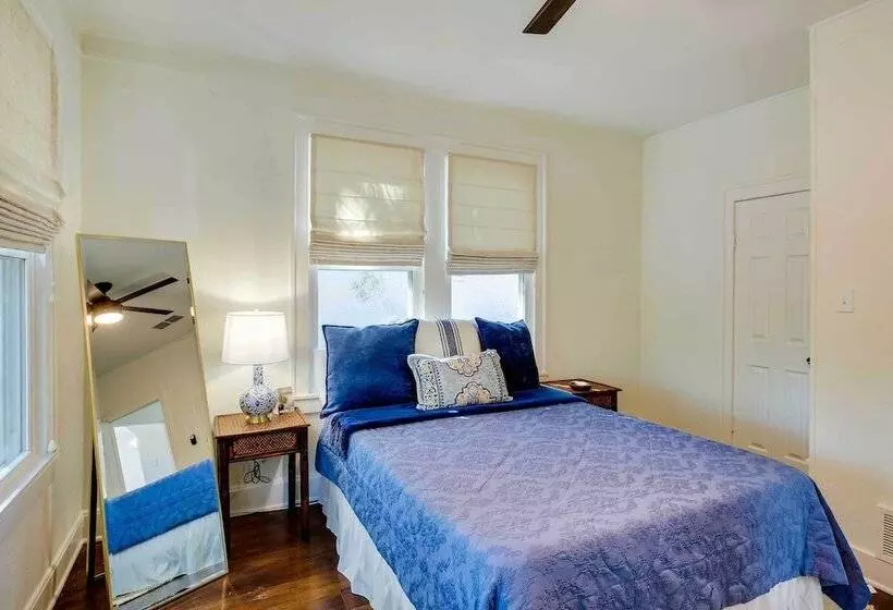 Walkable Tyler House W/ Deck: 1/2 Mi To Downtown!