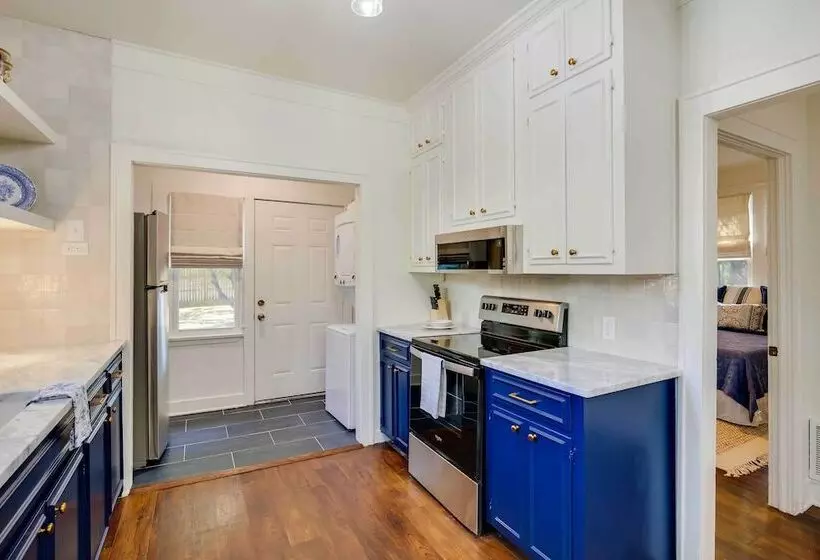 Walkable Tyler House W/ Deck: 1/2 Mi To Downtown!