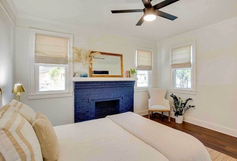 Walkable Tyler House W/ Deck: 1/2 Mi To Downtown!