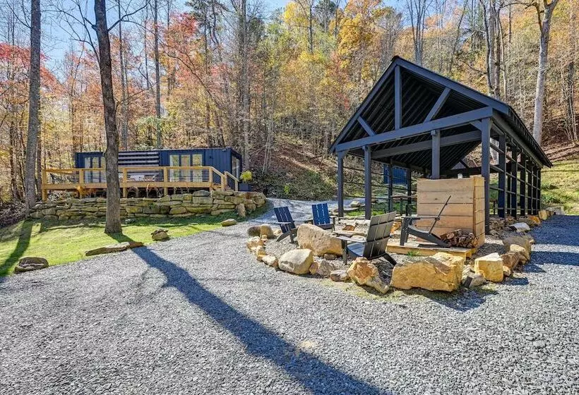 Bryson City Tiny Cabin W/ Deck Near River Access!