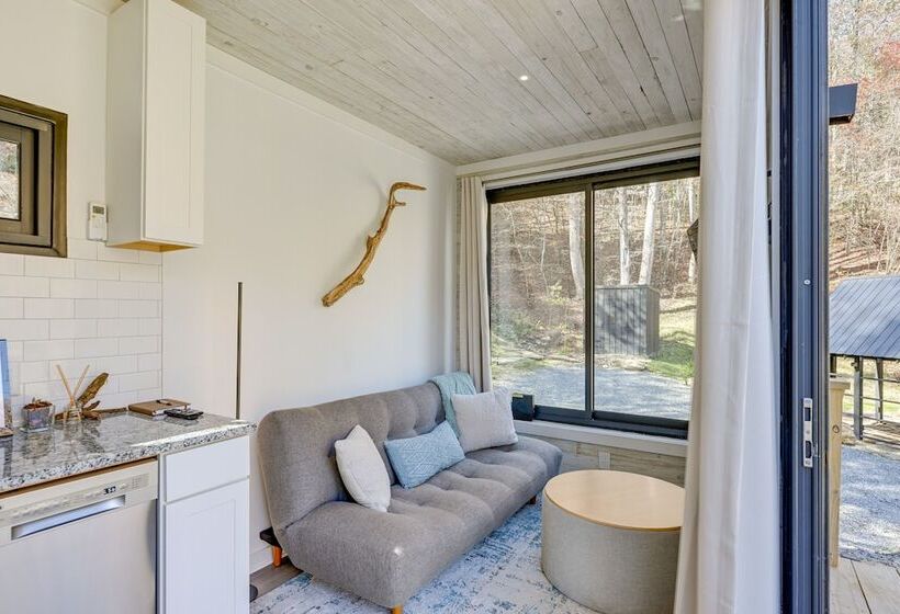 Bryson City Tiny Cabin W/ Deck Near River Access!