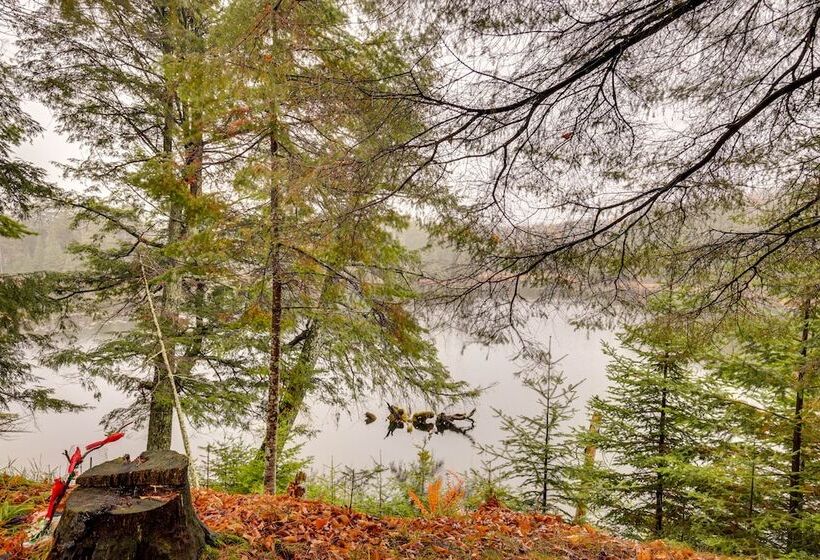 Charming Watersmeet Cabin W/ Dock On Kitty Island!