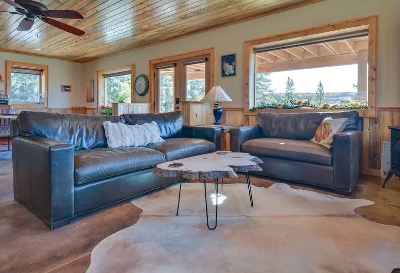 Cozy Alma Mountain Retreat: Fireplace & Grill