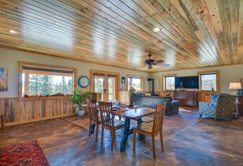 Cozy Alma Mountain Retreat: Fireplace & Grill