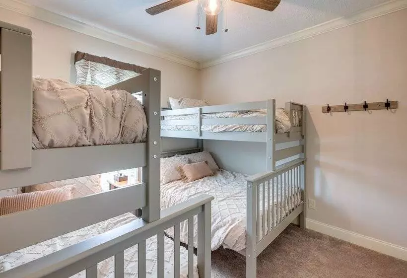 Crossville Home Near Lake Tansi + Hiking Trails!