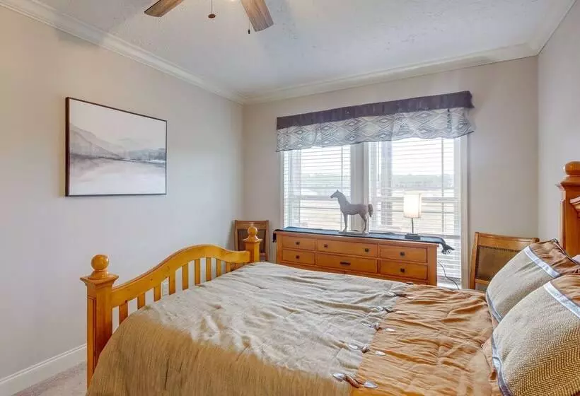 Crossville Home Near Lake Tansi + Hiking Trails!