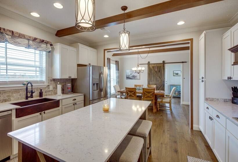 Crossville Home Near Lake Tansi + Hiking Trails!