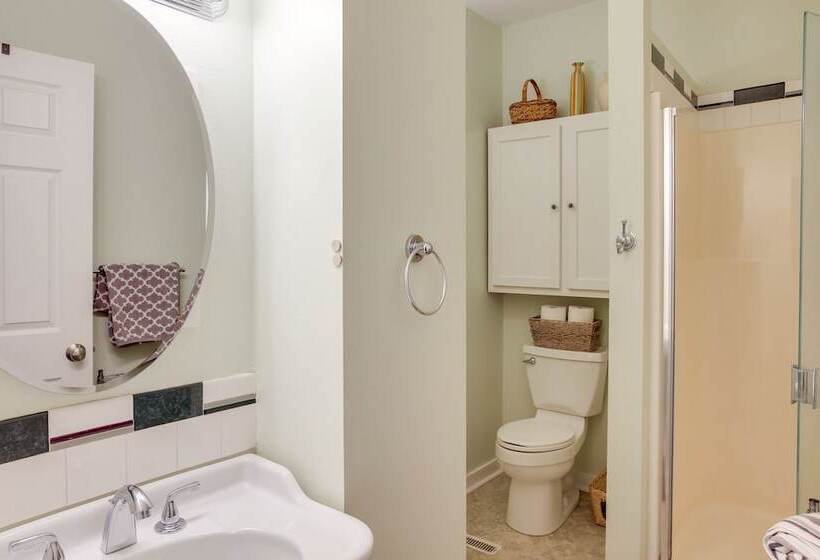 Downtown Coeur Dalene Retreat Near Lake & Parks!