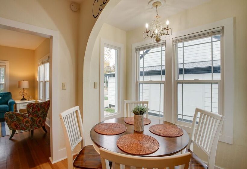 Downtown Coeur Dalene Retreat Near Lake & Parks!