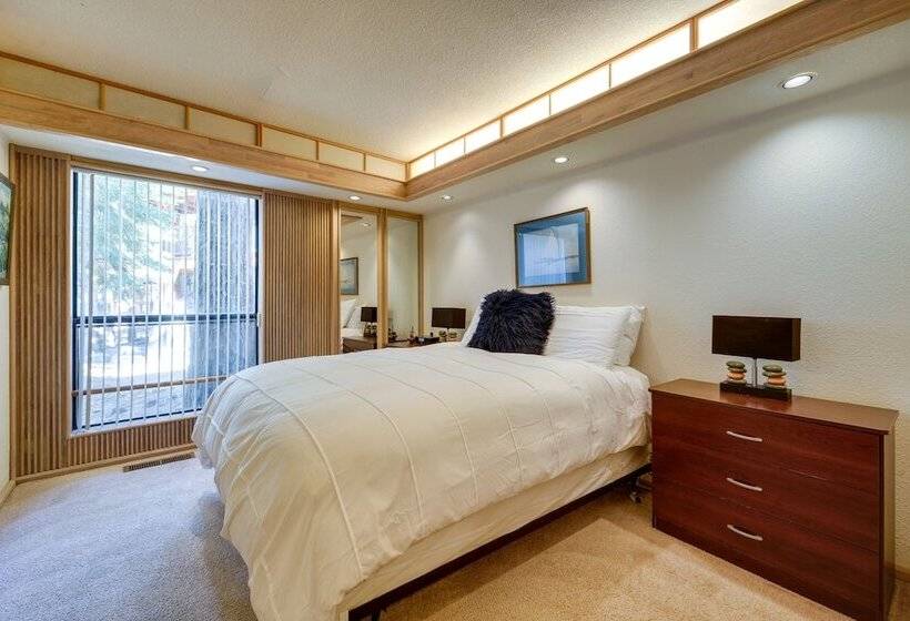 Expansive Tahoe Donner House With Hot Tub!