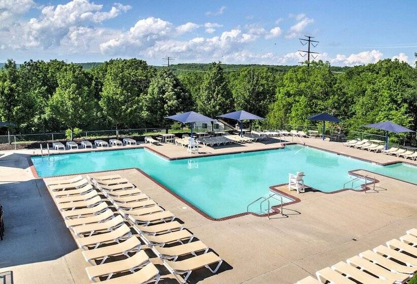 Gorgeous Bushkills Lodge W/ Pool Access!