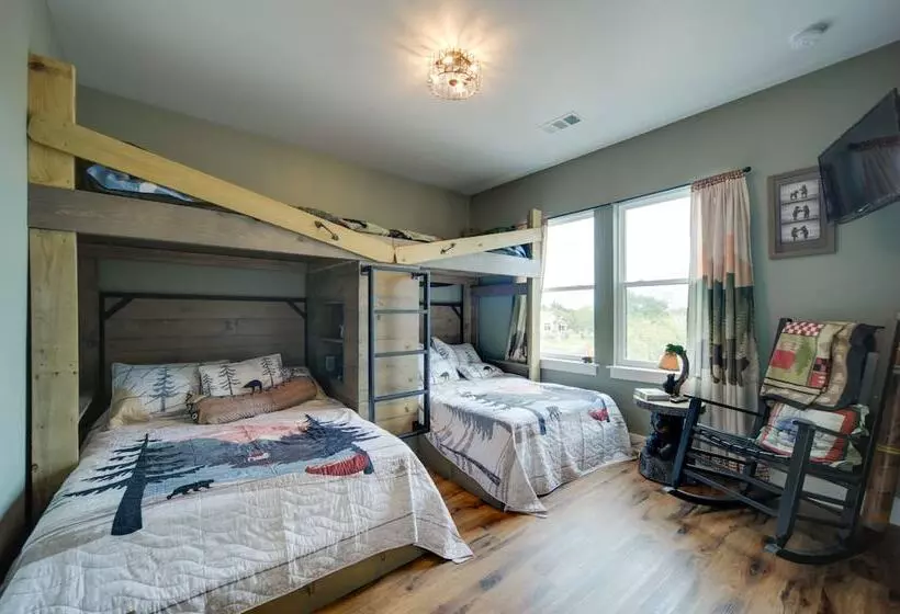 Horseshoe Bay Resort Home ~ 6 Mi To Lake Lbj!