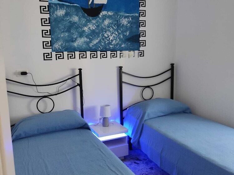 여관 Le Casette Di Frà Host And Go