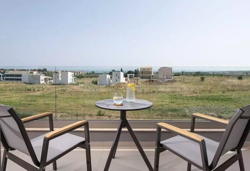 Hotelli Calives Premium Stay