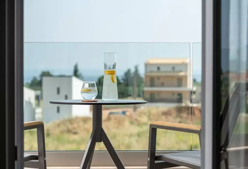 Hotelli Calives Premium Stay