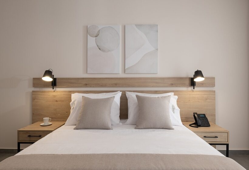 בית מלון כפרי Calives Premium Stay