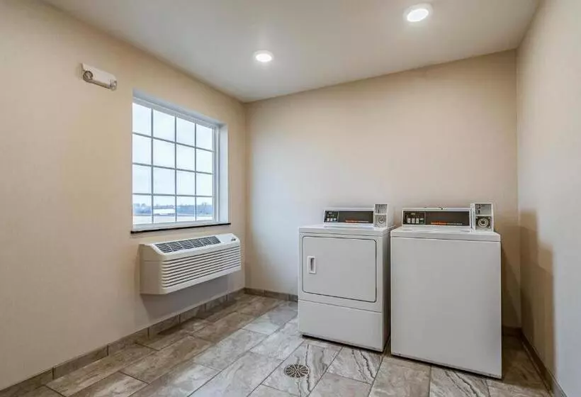 Hotelli Cobblestone Inn & Suites   Winters