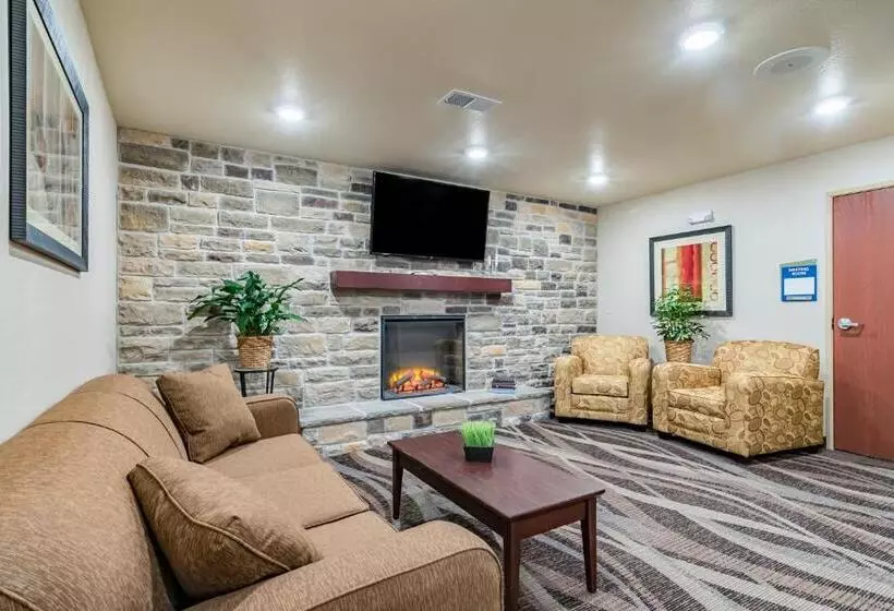 Hotelli Cobblestone Inn & Suites   Winters