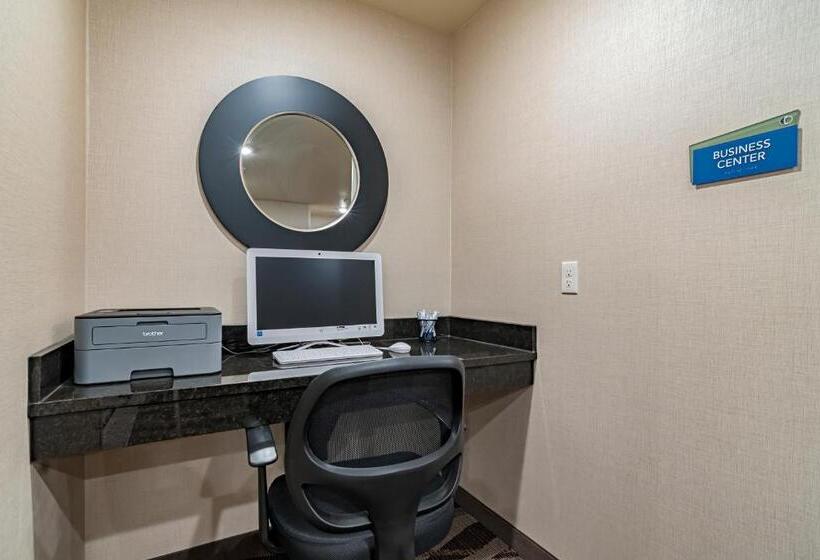 فندق Cobblestone Inn & Suites   Winters