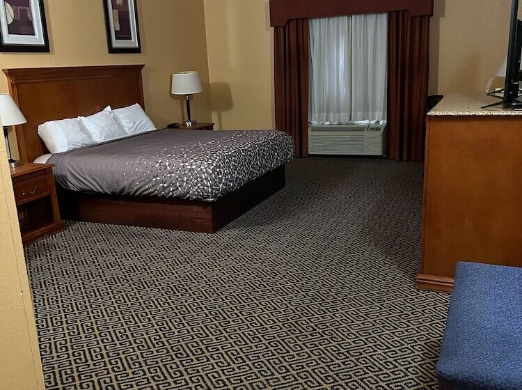 호텔 Hiway Inn Express