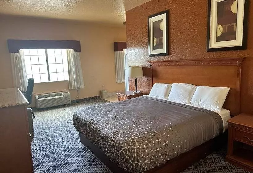 Hotelli Hiway Inn Express