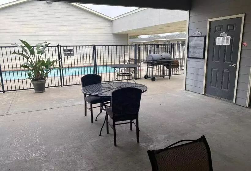 ホテル Southern Inn & Suites Rv Lots Now Available