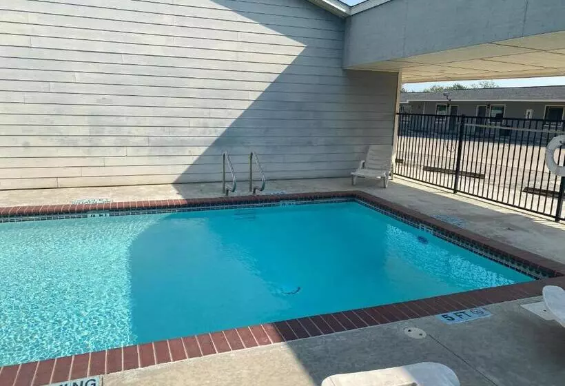 ホテル Southern Inn & Suites Rv Lots Now Available
