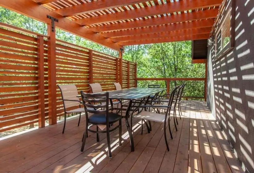 Hotelli Tahquitz Pines Retreat