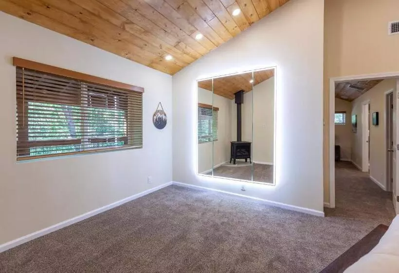 Hotelli Tahquitz Pines Retreat