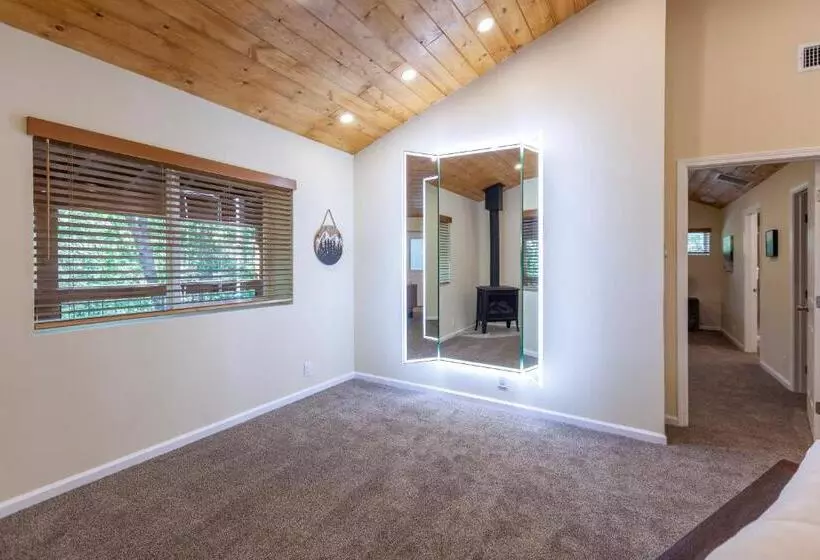 Hotelli Tahquitz Pines Retreat