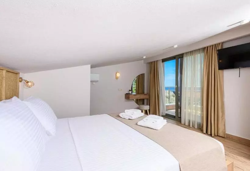 Hotelli The Olive Land