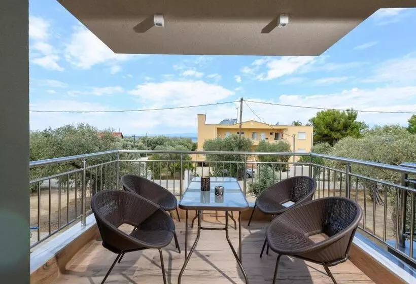 Hotelli The Olive Land