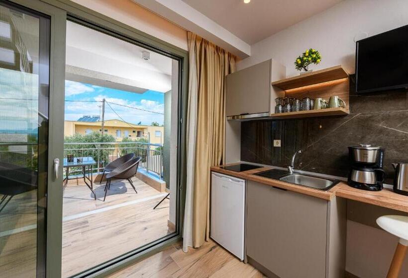 فندق The Olive Land