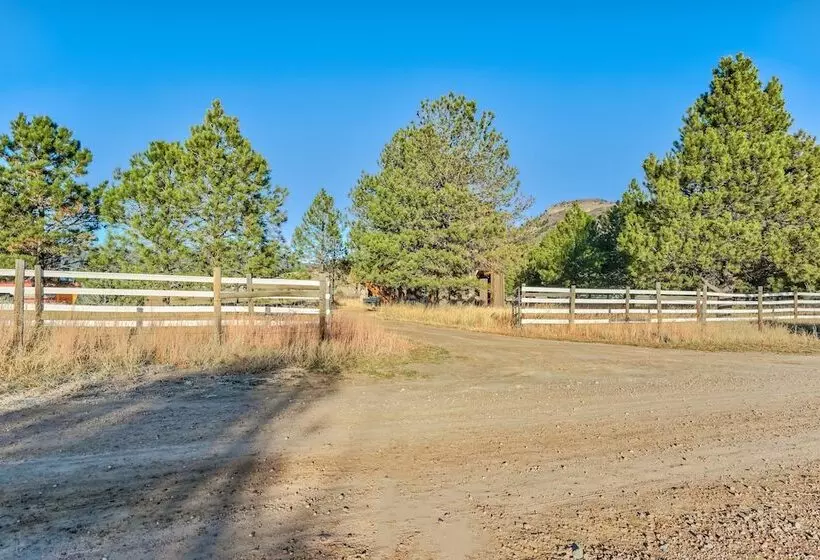 Hotelli Tree Deer Blind